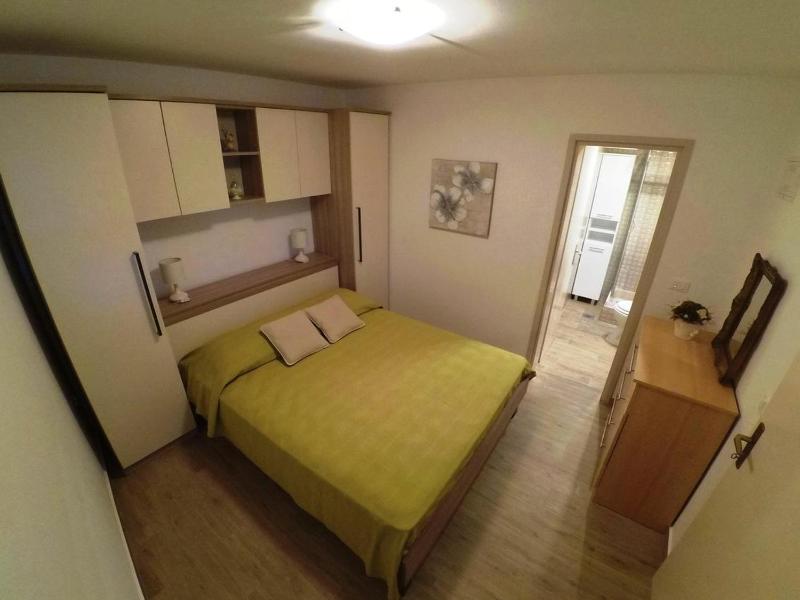 Two-Bedroom Apartment with Terrace and Sea View image 3