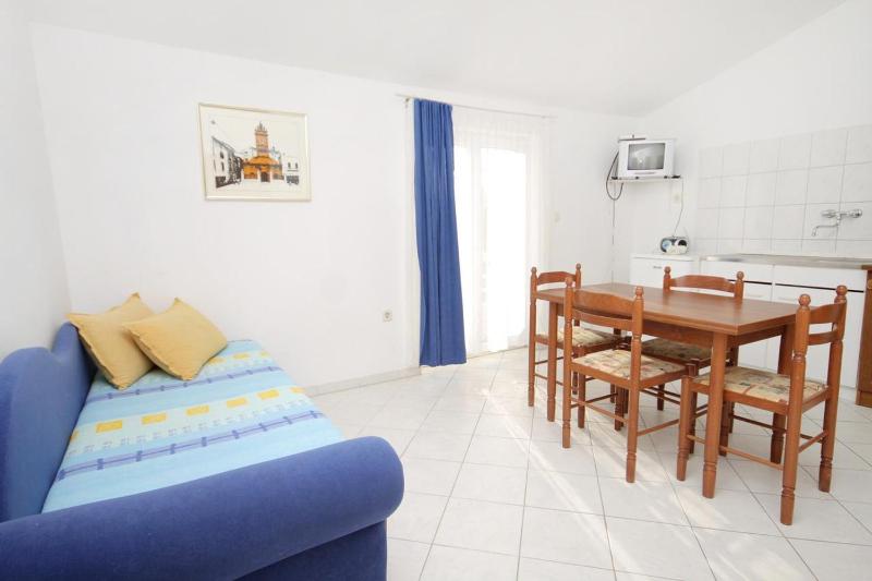 One-Bedroom Apartment with Terrace image 2