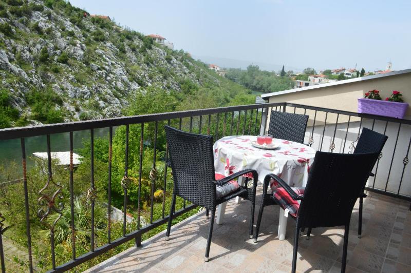 Apartment with Terrace image 3