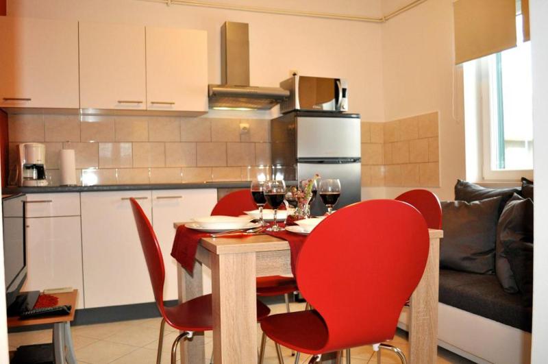 Two-Bedroom Apartment with Terrace and Sea View image 3