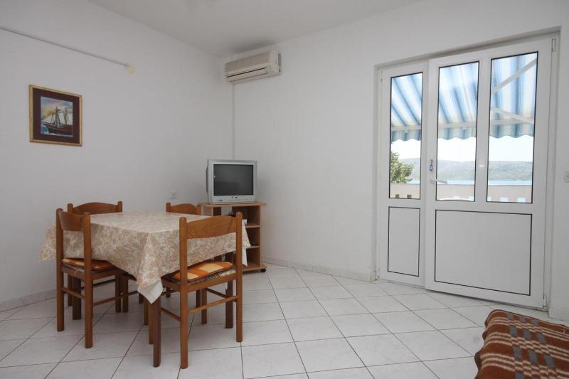 Two-Bedroom Apartment with Terrace and Sea View image 2