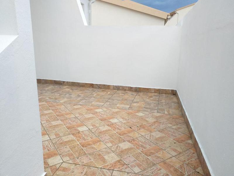 Studio with Terrace image 1