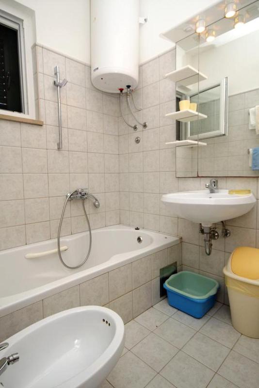 One-Bedroom Apartment with Terrace image 2
