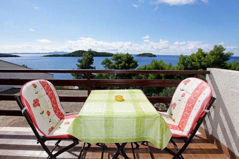 Studio with Terrace and Sea View image 3