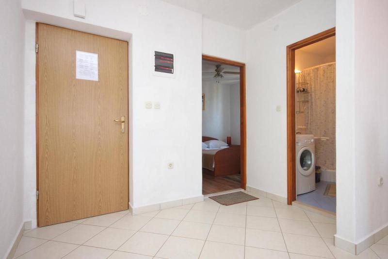 One-Bedroom Apartment with Terrace and Sea View image 2