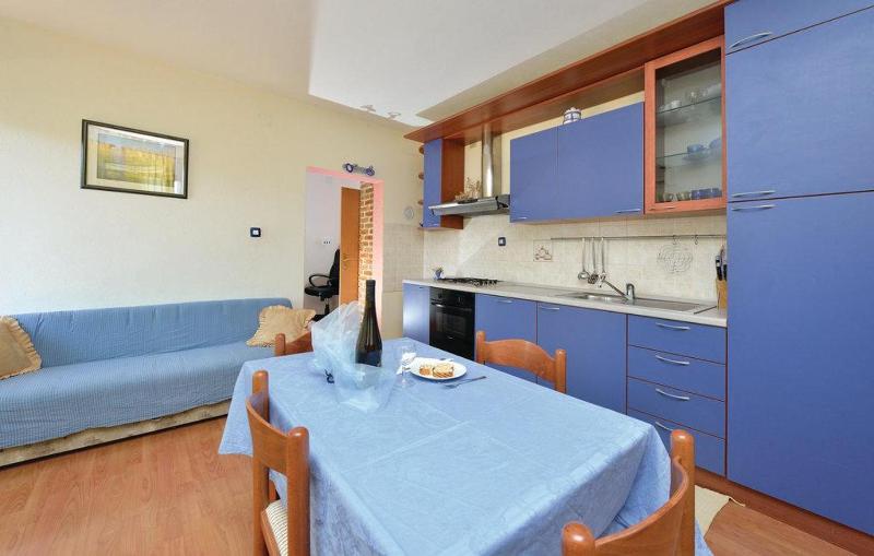 One-Bedroom Apartment with Terrace and Sea View image 2