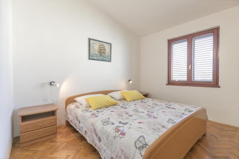 Two-Bedroom Apartment with Balcony and Sea View image 2