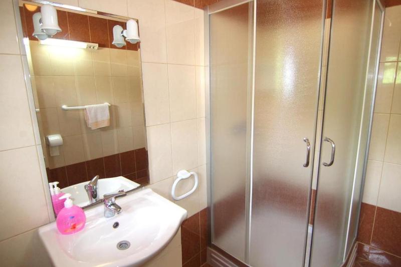 Three-Bedroom Apartment with Terrace image 3