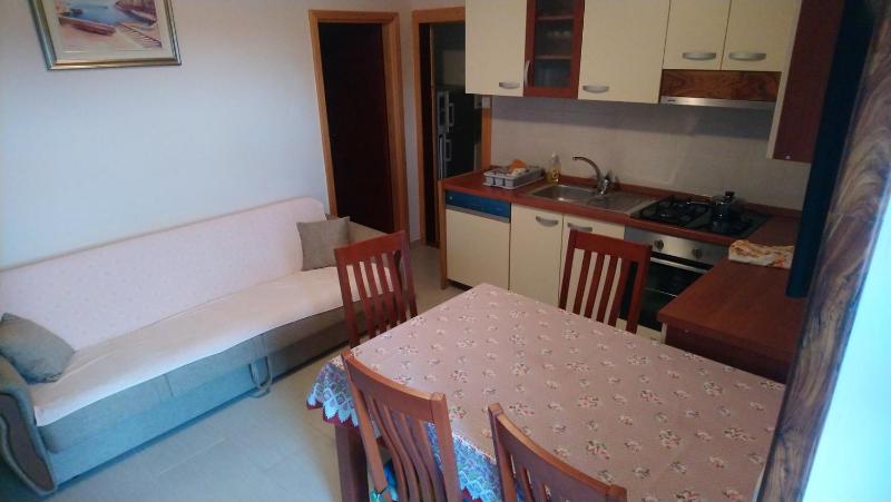 One-Bedroom Apartment with Terrace and Sea View image 3