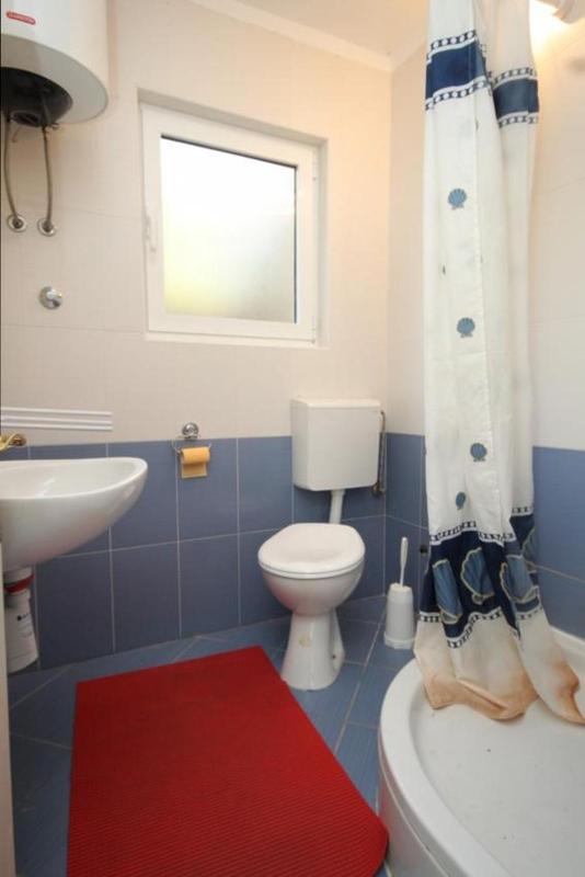 Two-Bedroom Apartment with Terrace and Sea View image 2