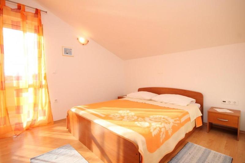 One-Bedroom Apartment with Terrace and Sea View image 2