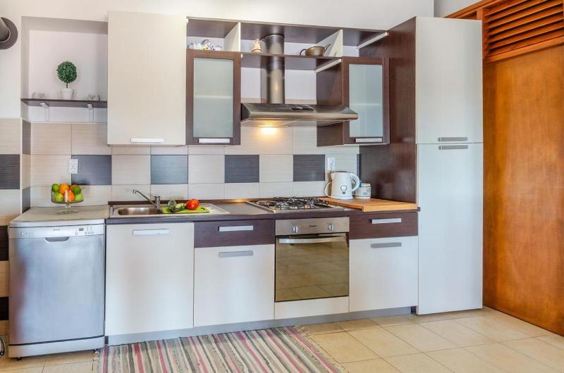 Two-Bedroom Apartment with Terrace and Sea View image 2