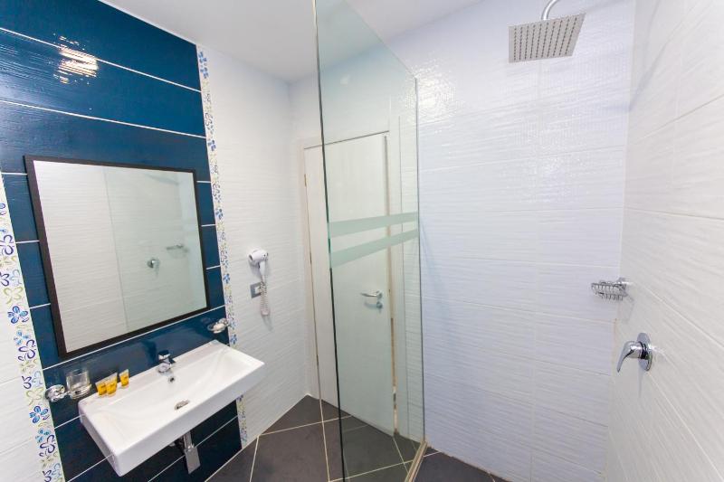 Double or Twin Room with Balcony image 2