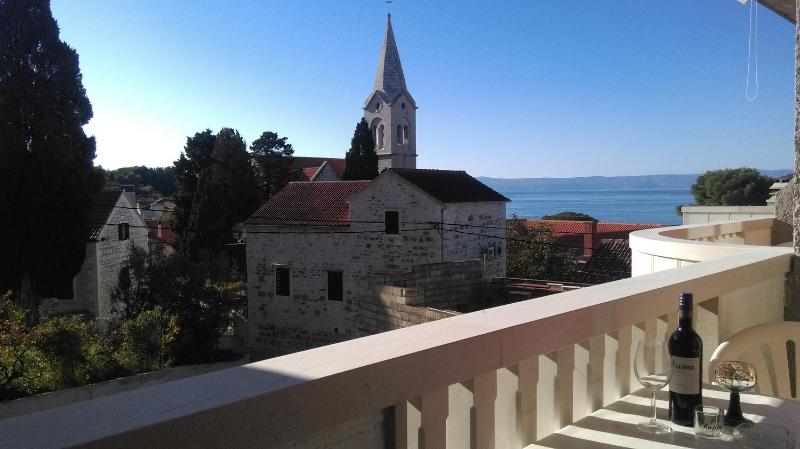 Double Room with Balcony and Sea View image 2