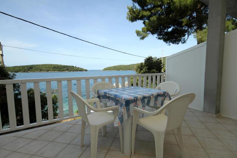 One-Bedroom Apartment with Terrace and Sea View image 2
