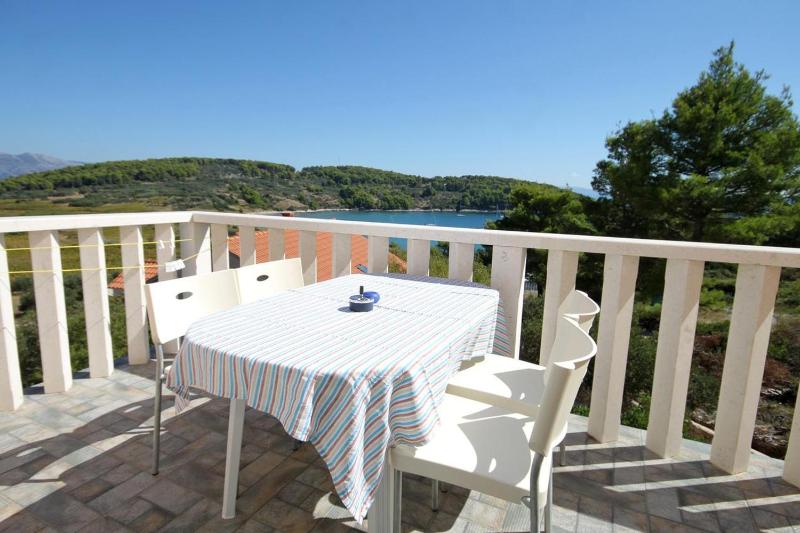 Two-Bedroom Apartment with Terrace and Sea View image 1