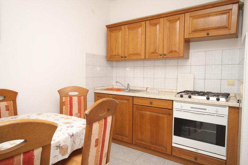 Two-Bedroom Apartment with Terrace and Sea View image 1