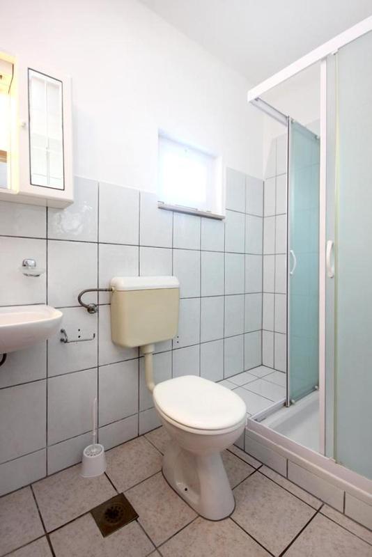 Two-Bedroom Apartment with Terrace and Sea View image 3