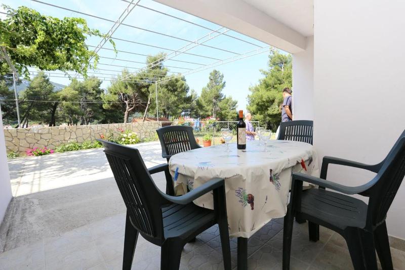 Two-Bedroom Apartment with Terrace and Sea View image 2
