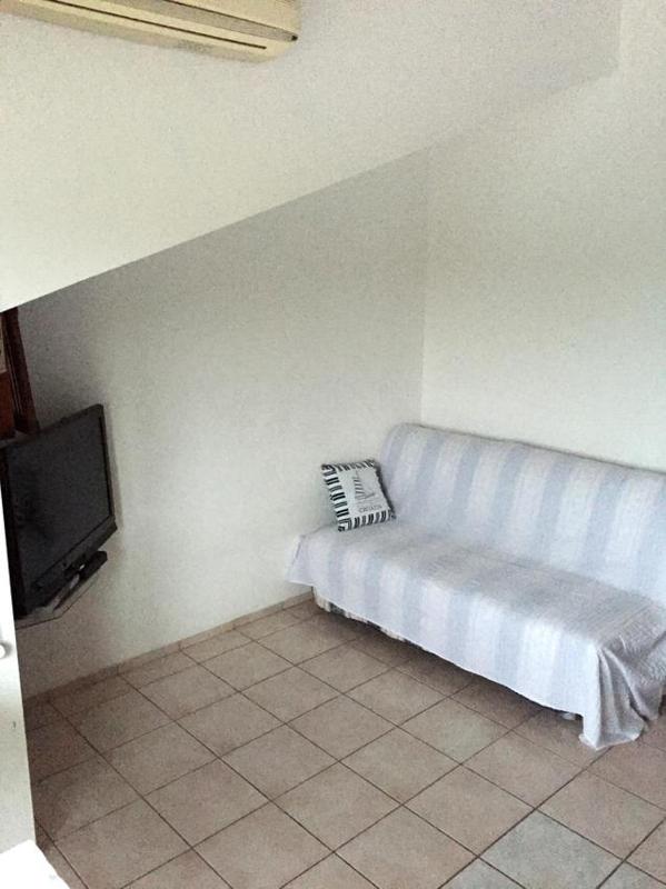 One-Bedroom Apartment with Balcony and Sea View image 2