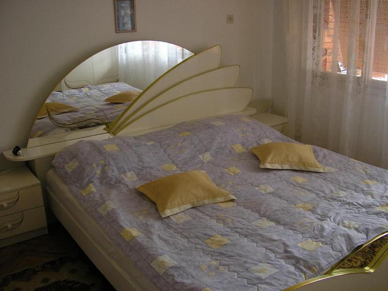 Double Room with Balcony image 3