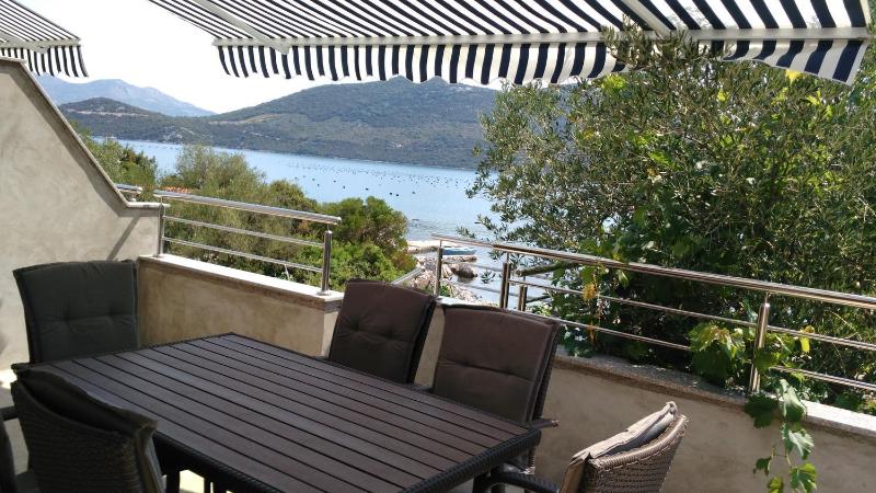 Two-Bedroom Apartment with Terrace and Sea View image 4