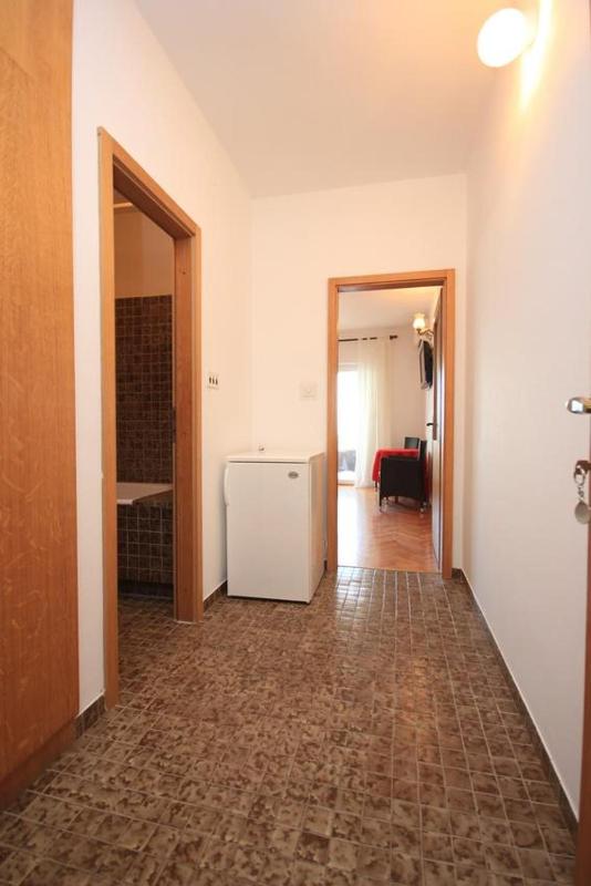 Two-Bedroom Apartment with Terrace and Sea View image 2