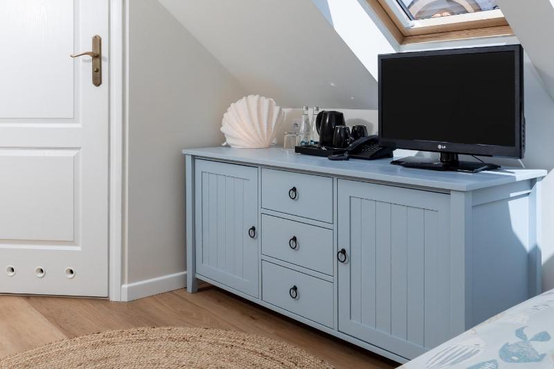 Single Room image 4