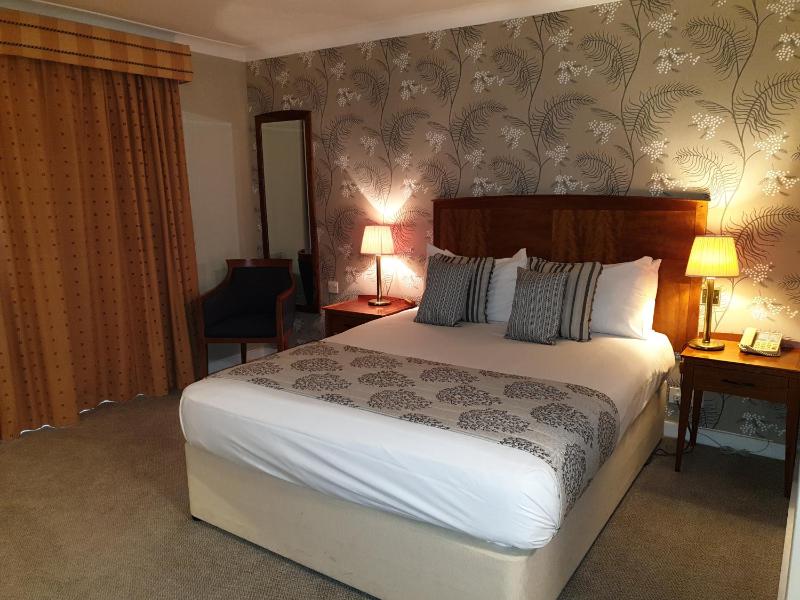 Double Room image 4