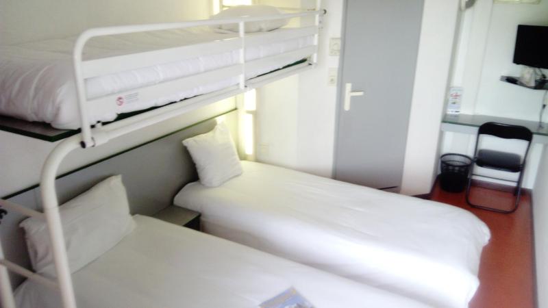 Triple Room image 3