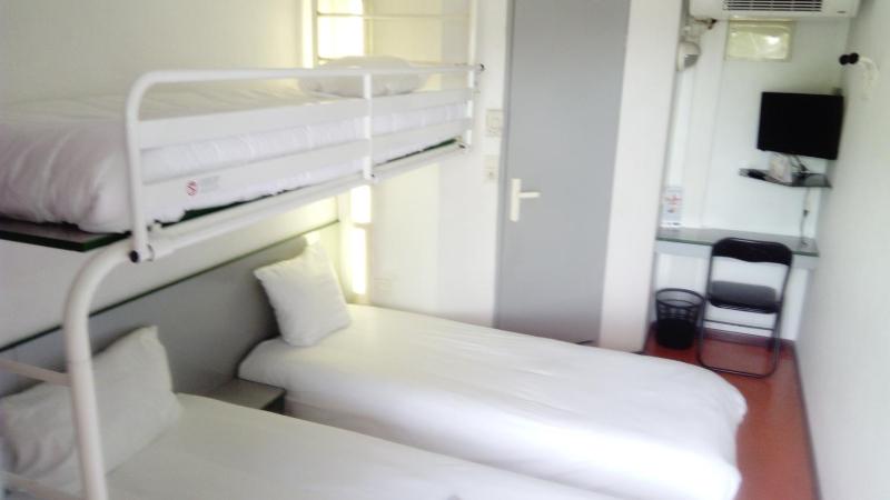 Triple Room image 4