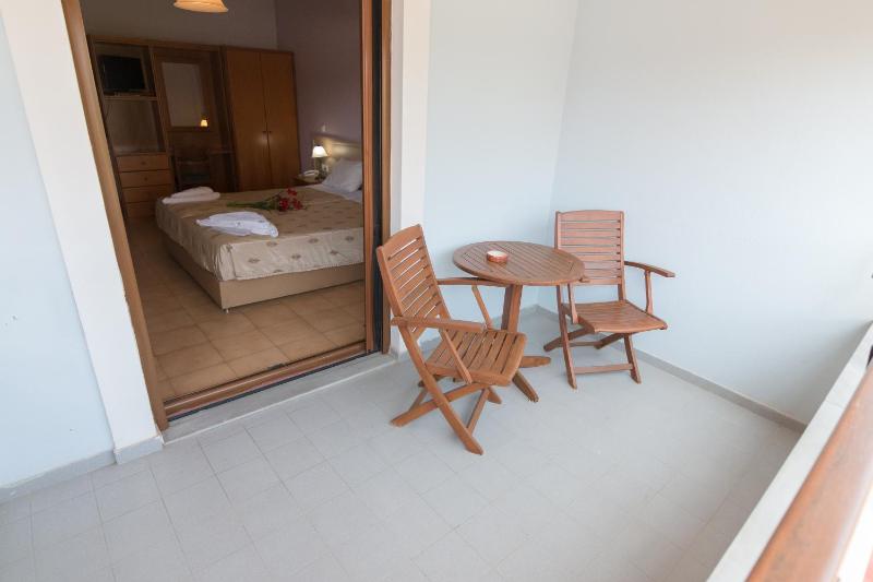Studio Apartment image 1