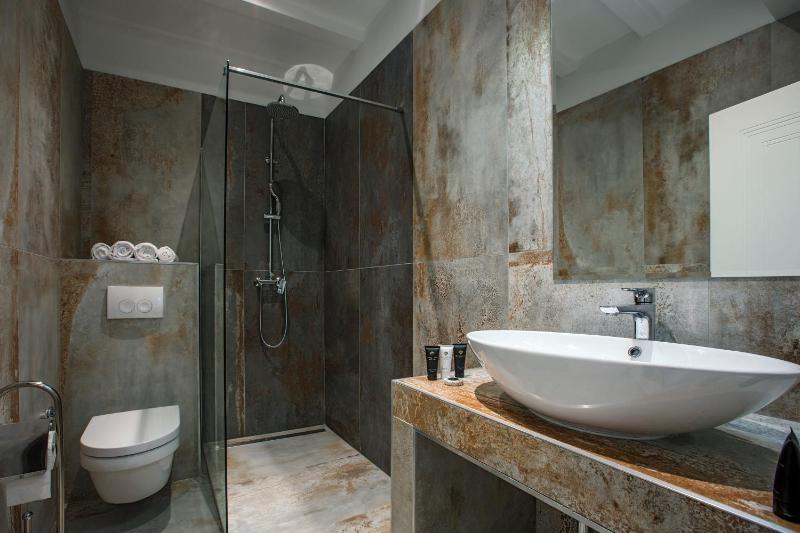 Heritage Hotel Dea Hvar - image 9