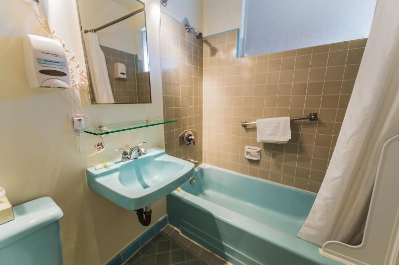 Courtyard King Suite image 2