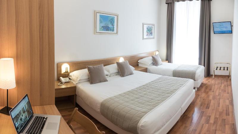 Triple Room image 3