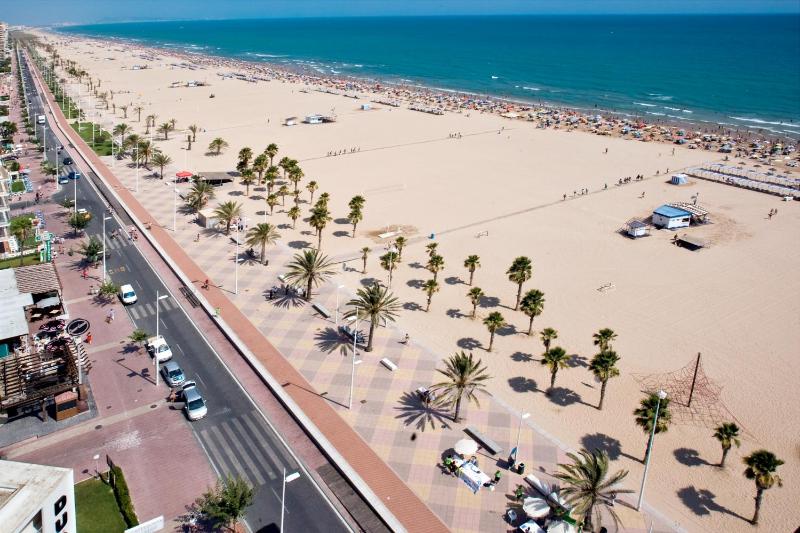 NEPTUNO GANDIA Primera Línea - Alquiler Familias - image 35