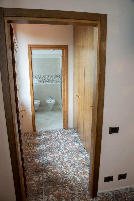 King Room with Garden View image 4