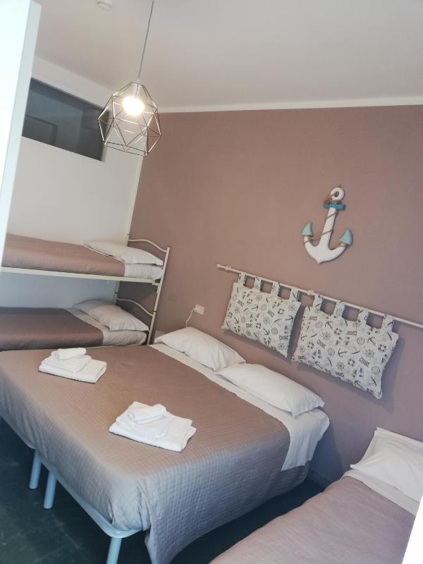 Standard Family Room image 3