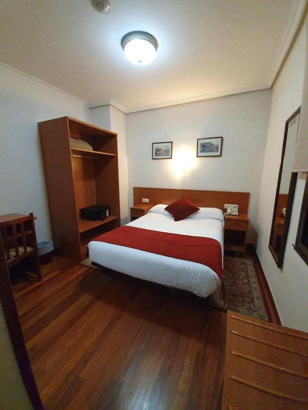 Pension Alameda - image 11