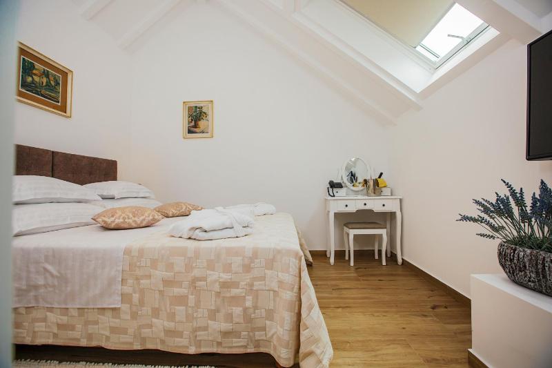 Heritage Hotel Dea Hvar - image 4