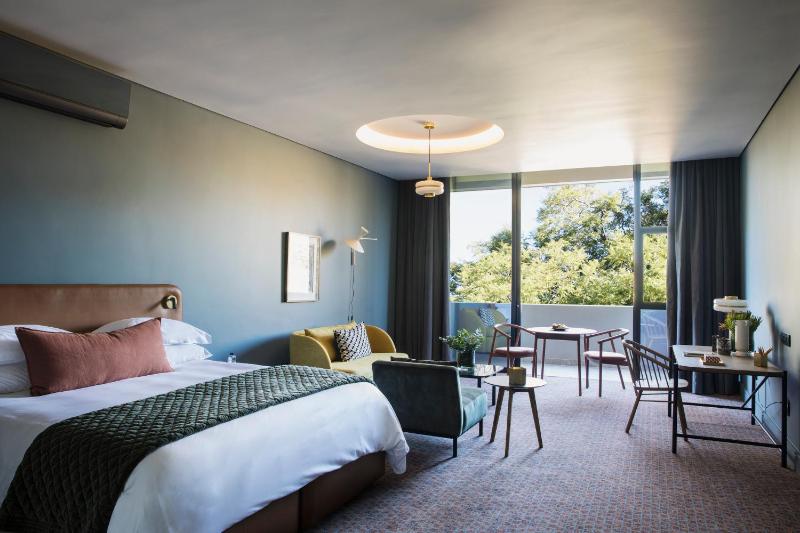 Home Suite Hotels Rosebank - image 10