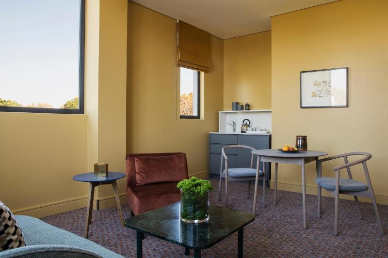 Home Suite Hotels Rosebank - image 14