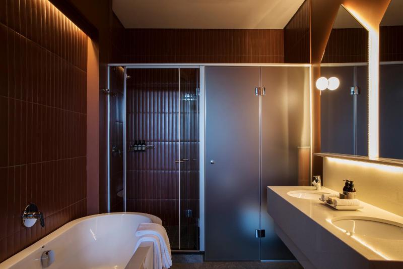 Home Suite Hotels Rosebank - image 6