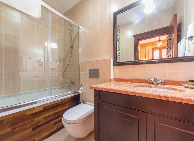 Superior Double Room image 4