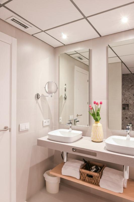 Junior Suite image 3