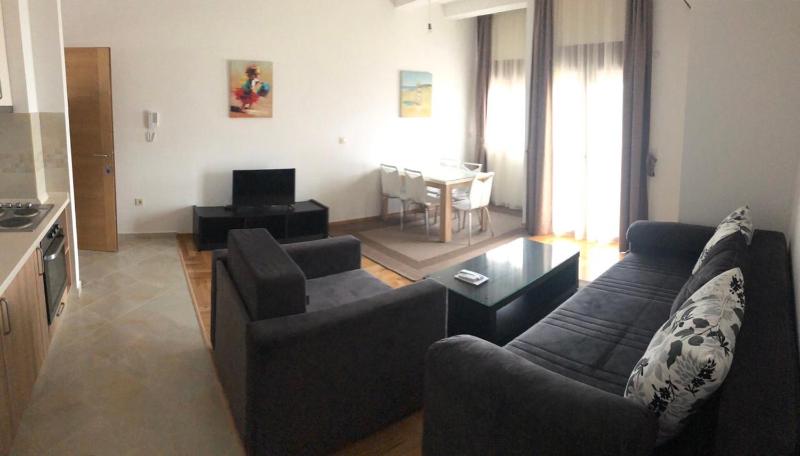 One-Bedroom Apartment image 3