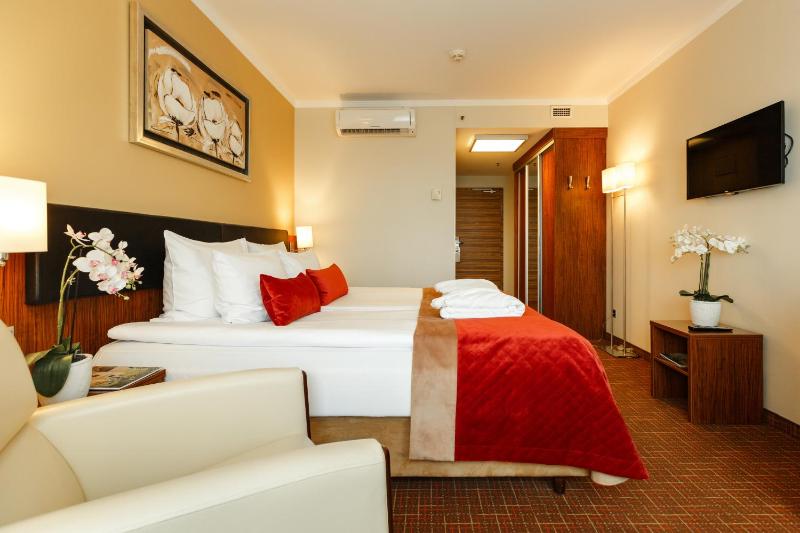 Superior Double or Twin Room image 2