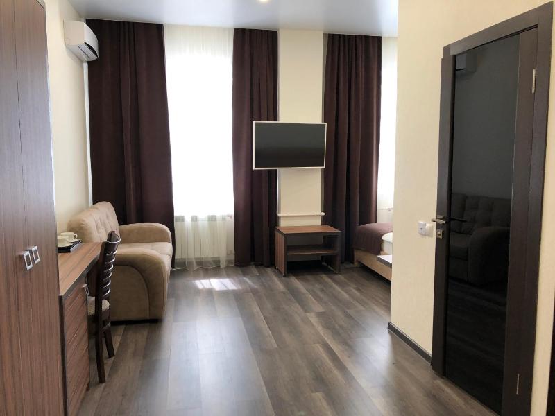 King Suite image 2