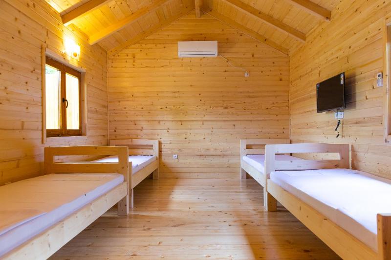 Bungalow with Garden View image 3