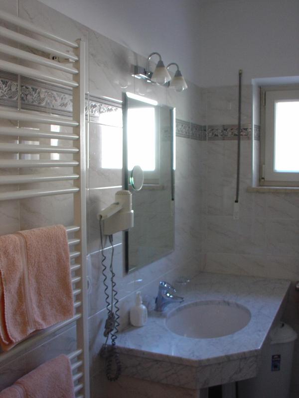 Superior Apartment image 2